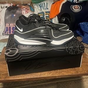 Nike KD 16 Basketball shoes